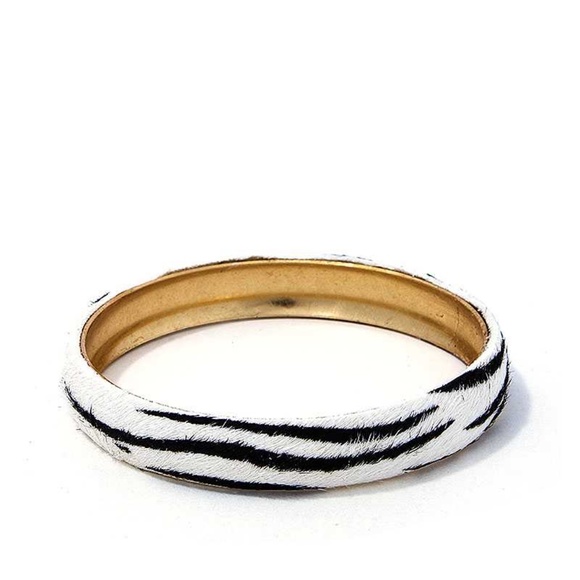 Animal Print Metal Bangle Bracelet - Picture 3 of 4